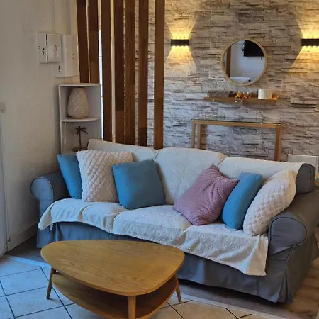 Apartment Superbe Duplex Climatise, Wifi, Terrasse, Piscine *